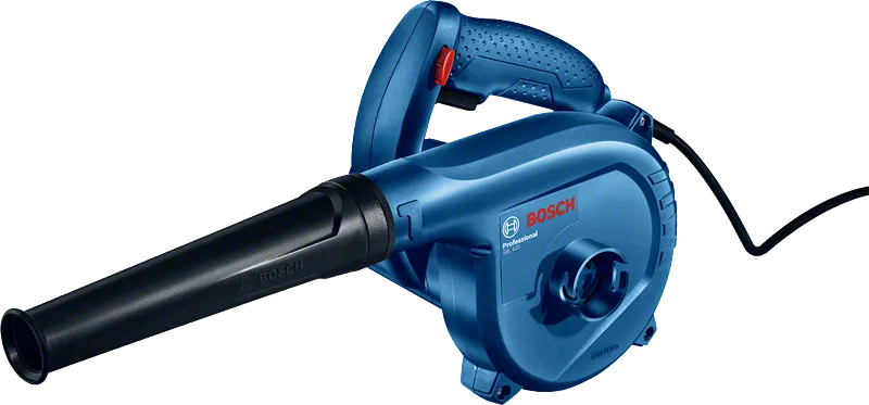 Máy thổi Bosch GBL 620 giúp thực hiện công việc vệ sinh nhanh chóng.