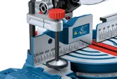 Máy cưa góc Bosch GCM 254 có khả năng điều chỉnh góc chính xác.