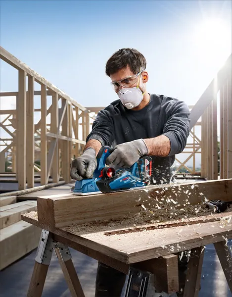 Máy bào gỗ không dây Bosch GHO 185-LI.