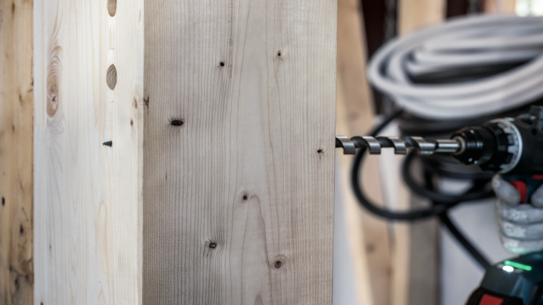 Bộ mũi khoan xoắn ốc PRO Wood, L235, 6 chiếc Người đeo thiết bị an toàn khoan một tấm gỗ dày bằng dụng cụ điện.