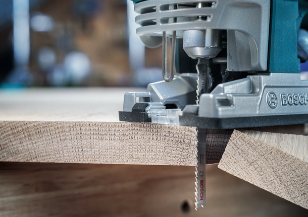 Lưỡi cưa lọng PRO Hardwood clean T101BF, 100 mm, 5 chiếc Máy cưa lọng cắt một đường cong chính xác qua một tấm ván gỗ.