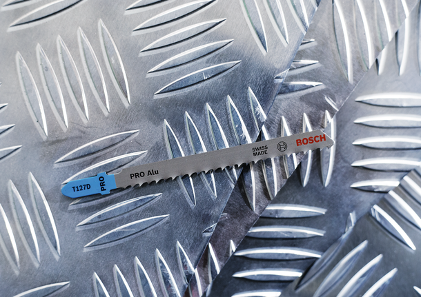 Lưỡi cưa lọng PRO Alu T127D, 100 mm, 5 chiếc Lưỡi cưa lọng trên tấm kim loại có họa tiết kim cương.