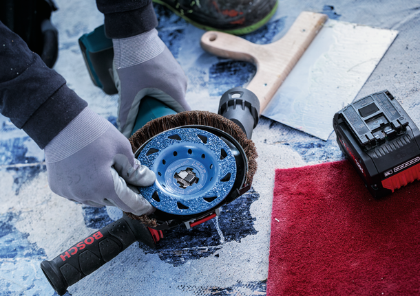 Đầu mài carbide EXPERT Multi Material Medium, Dạng phẳng, X-LOCK, 115 mm, 22,23 mm Bánh xe chà nhám Bosch dùng để chuẩn bị bề mặt.